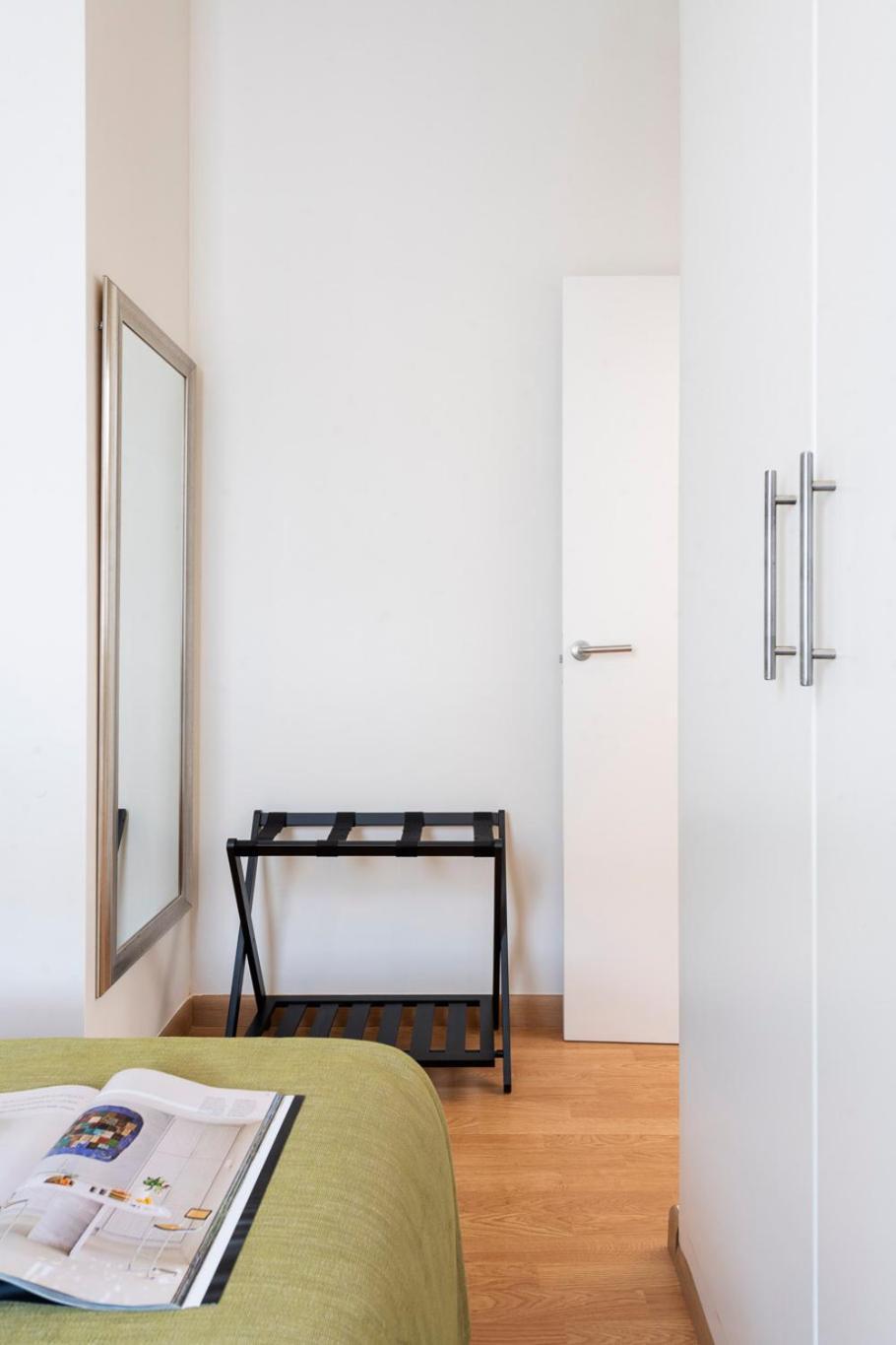 Apartament Familiar Nuevo De Diseno En La Mejor Zona De Triana, Parking Included
