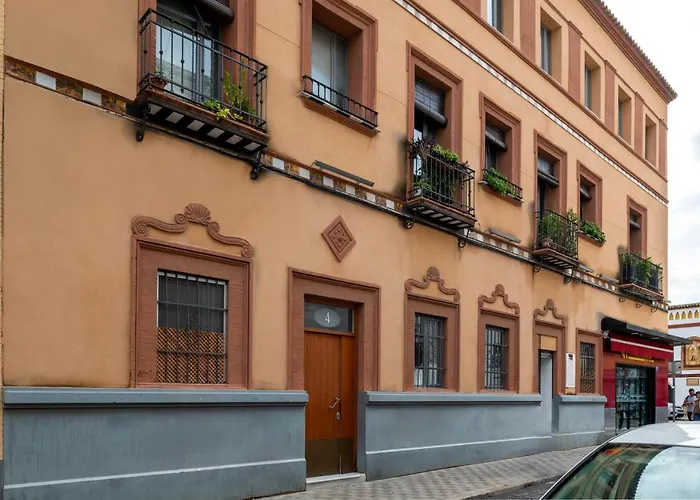 Apartamento Familiar Nuevo De Diseno En La Mejor Zona De Triana, Parking Included